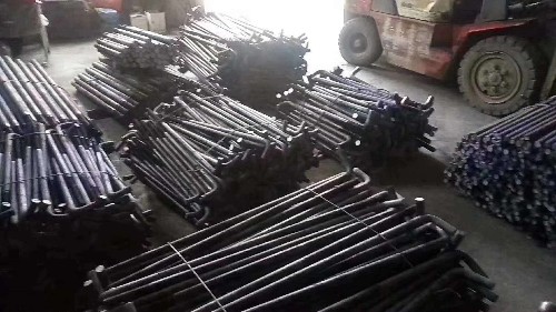 地腳螺栓規(guī)格型號(hào)是怎么打上去的？